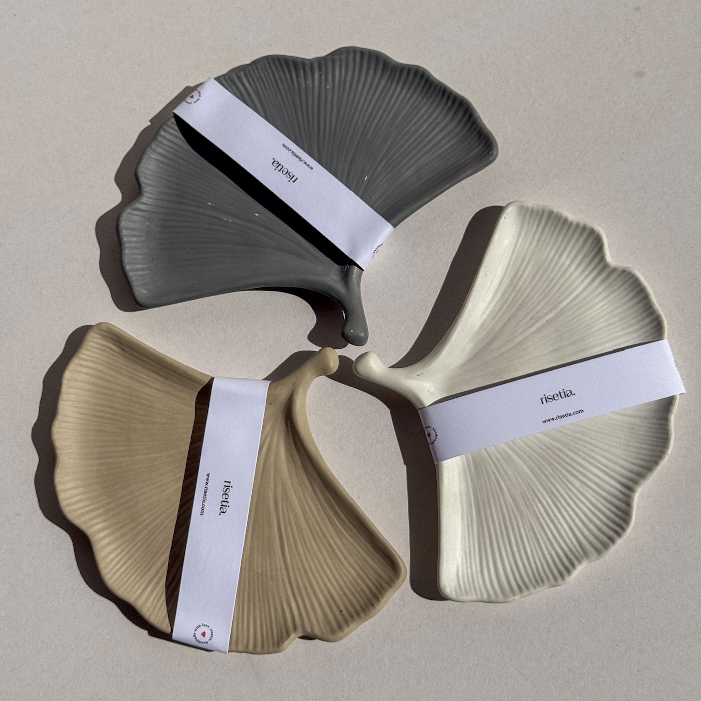 Tray Feather