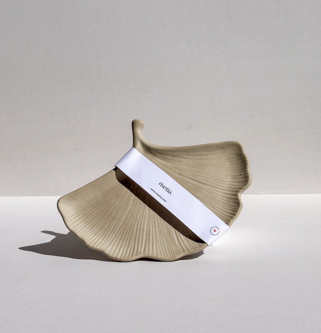 Tray Feather