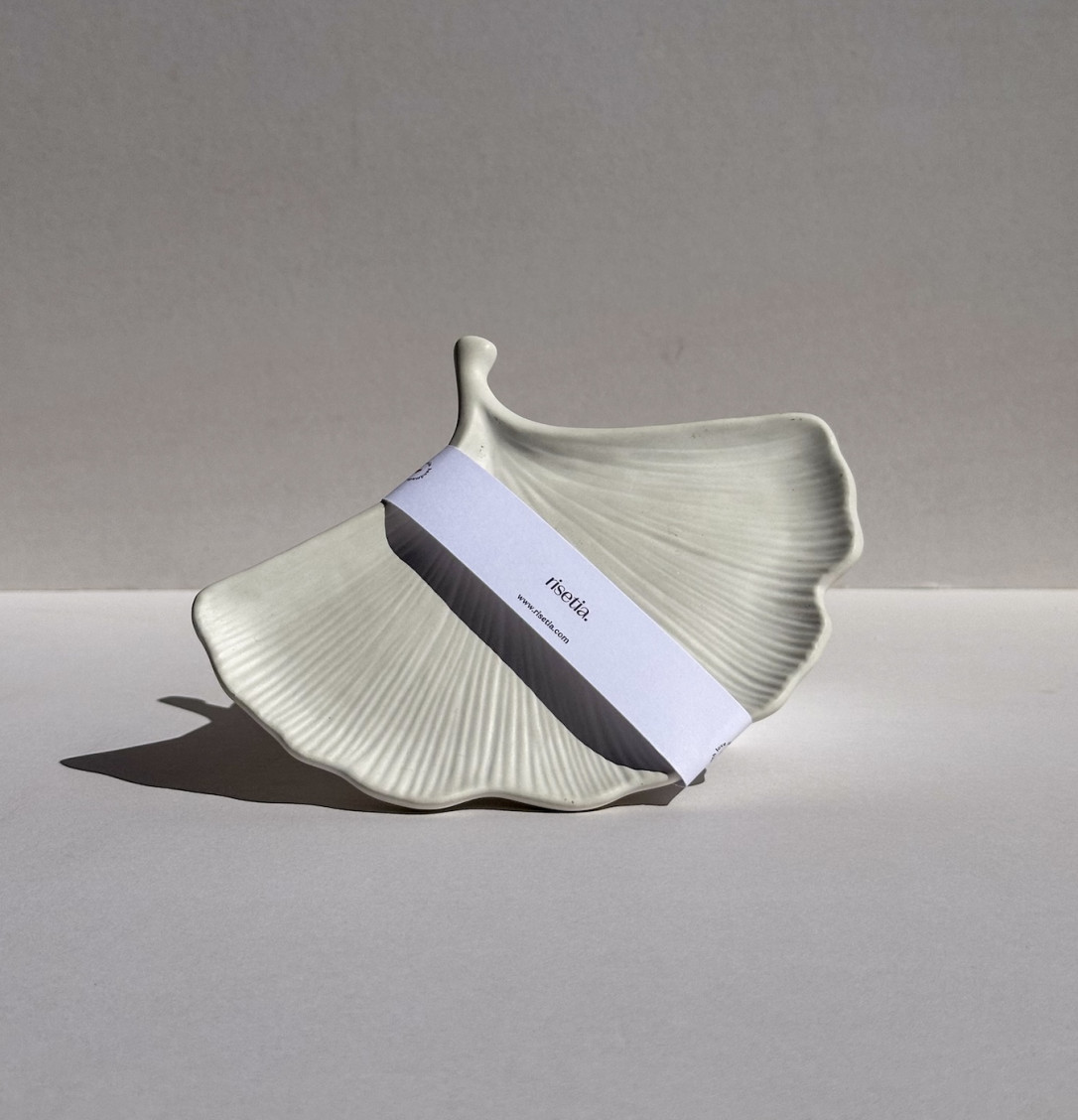Tray Feather